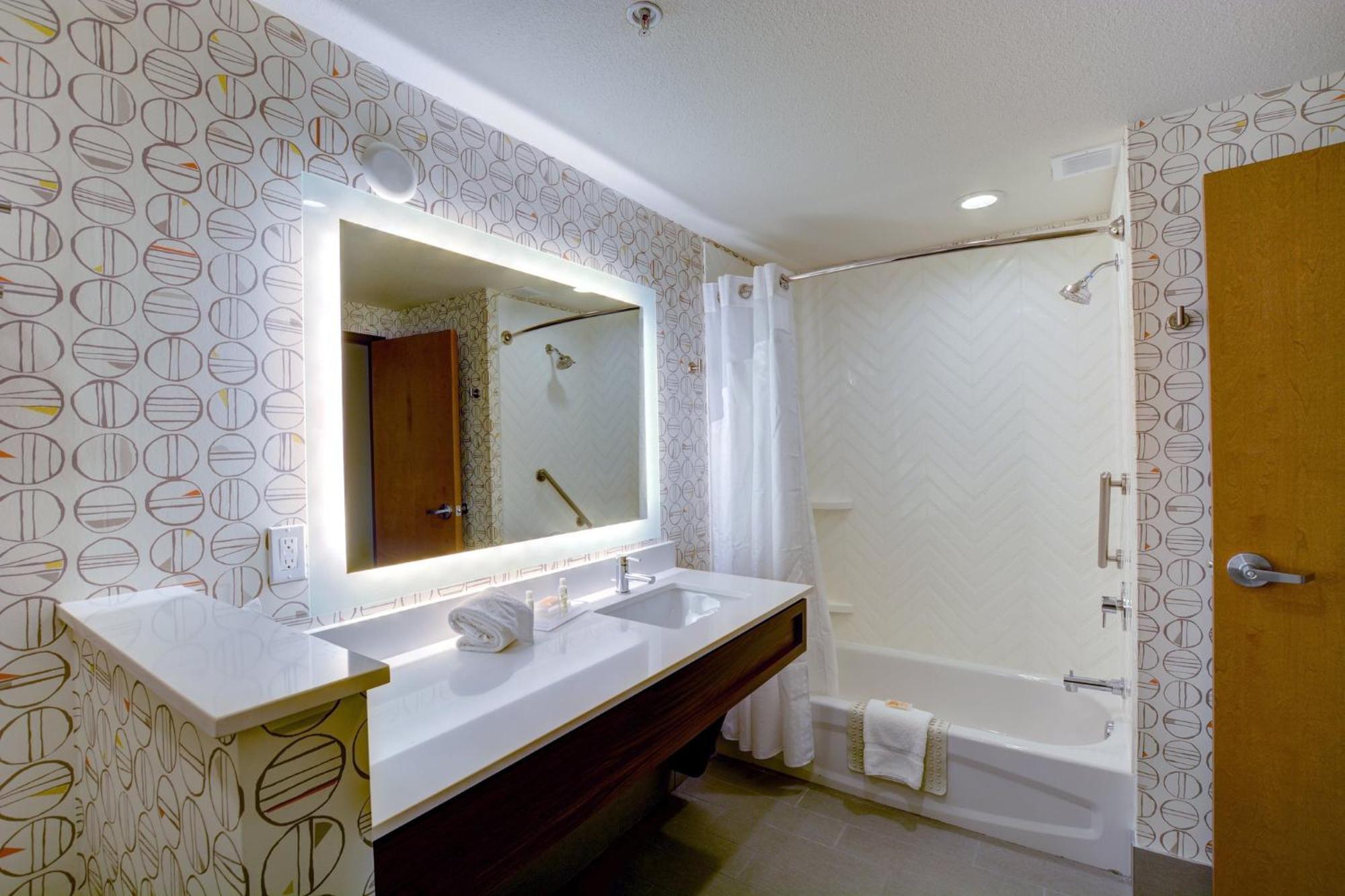 Holiday Inn - Salem By Ihg Ngoại thất bức ảnh